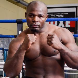 You are currently viewing Carlos Takam